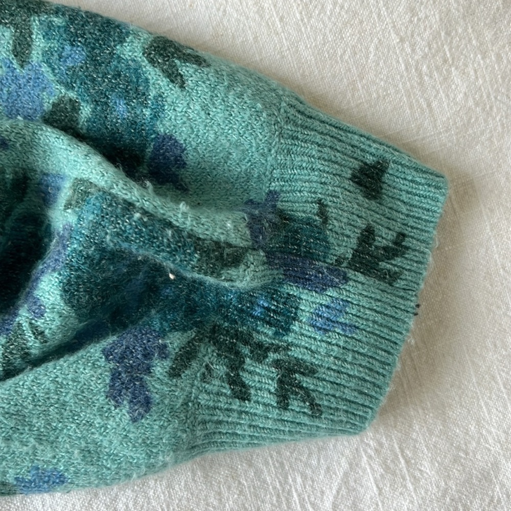 LC Lauren Conrad Green/Blue Floral Sweater Size 2XL - Picture 8 of 10